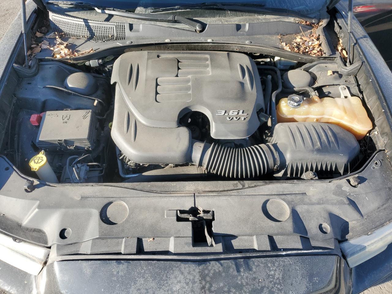 2014 Dodge Charger - Image 11
