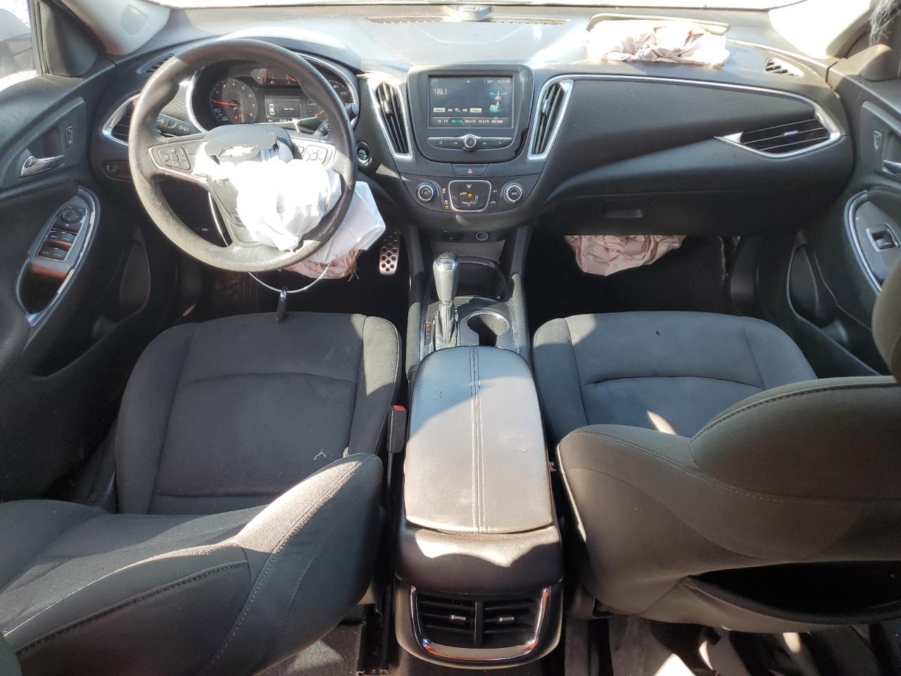 2016 Chevrolet Malibu - Image 8
