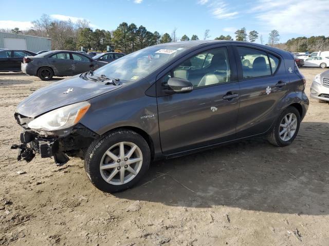 2015 Toyota Prius C 