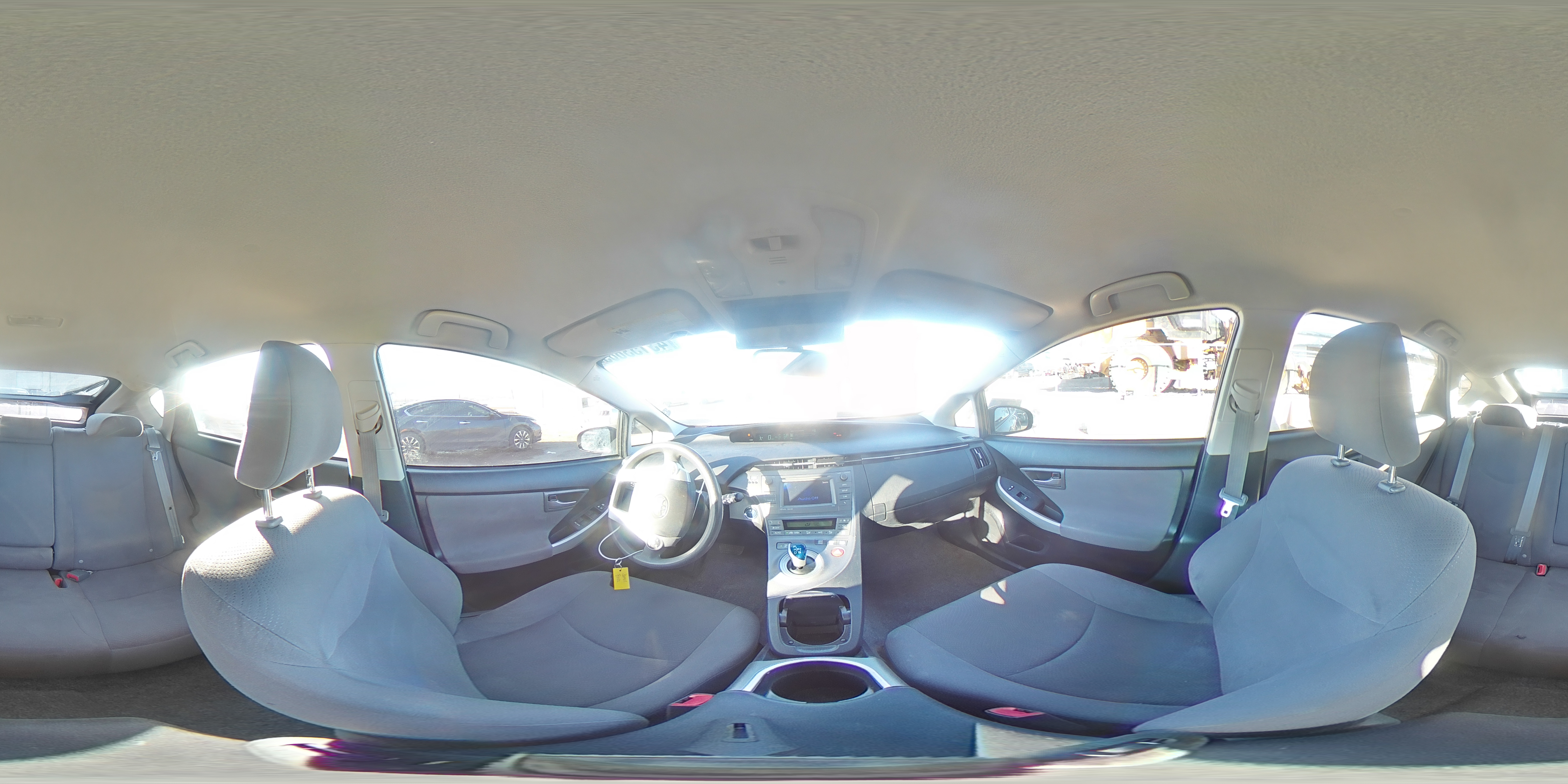 2012 Toyota Prius - Image 15