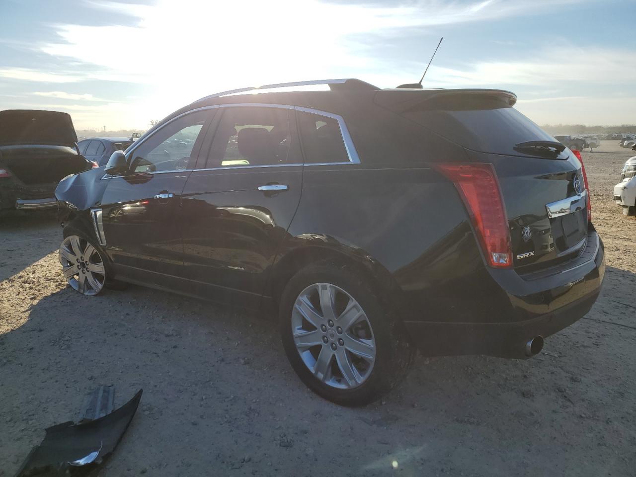 2015 Cadillac SRX - Image 2