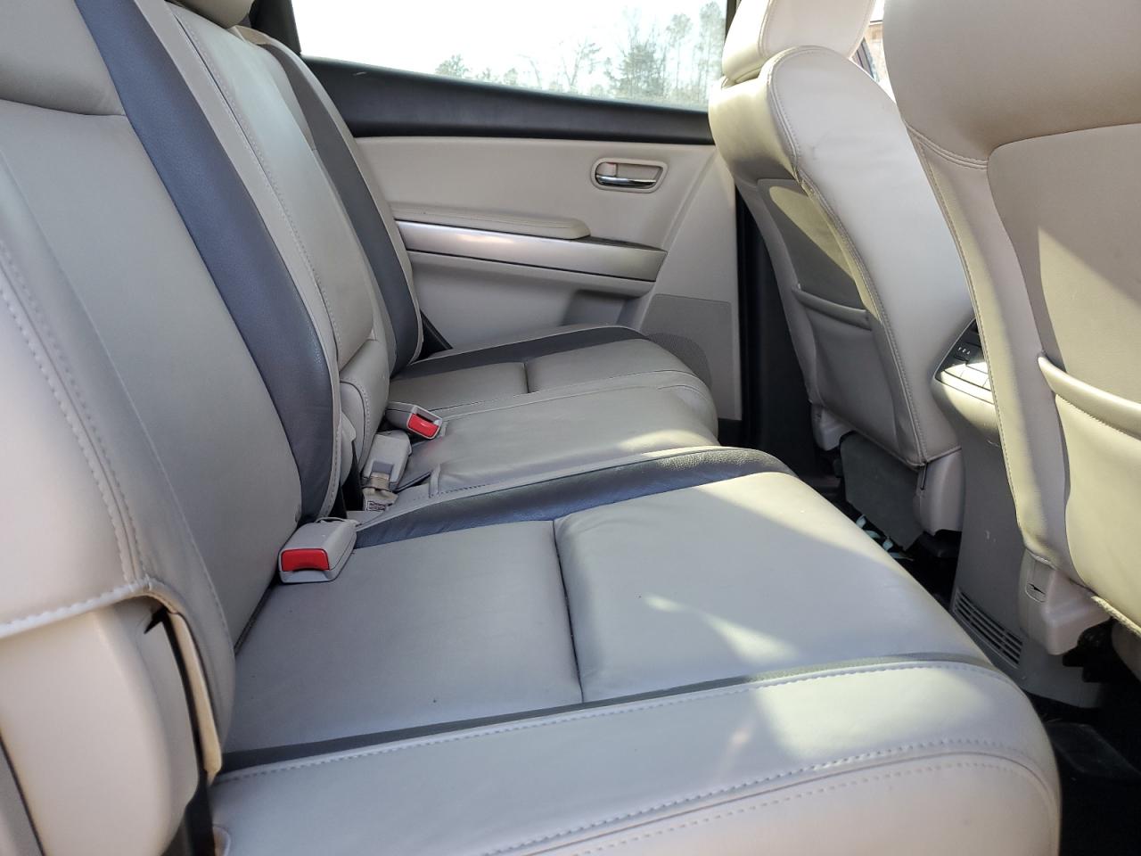 2010 Mazda CX-9 - Image 11