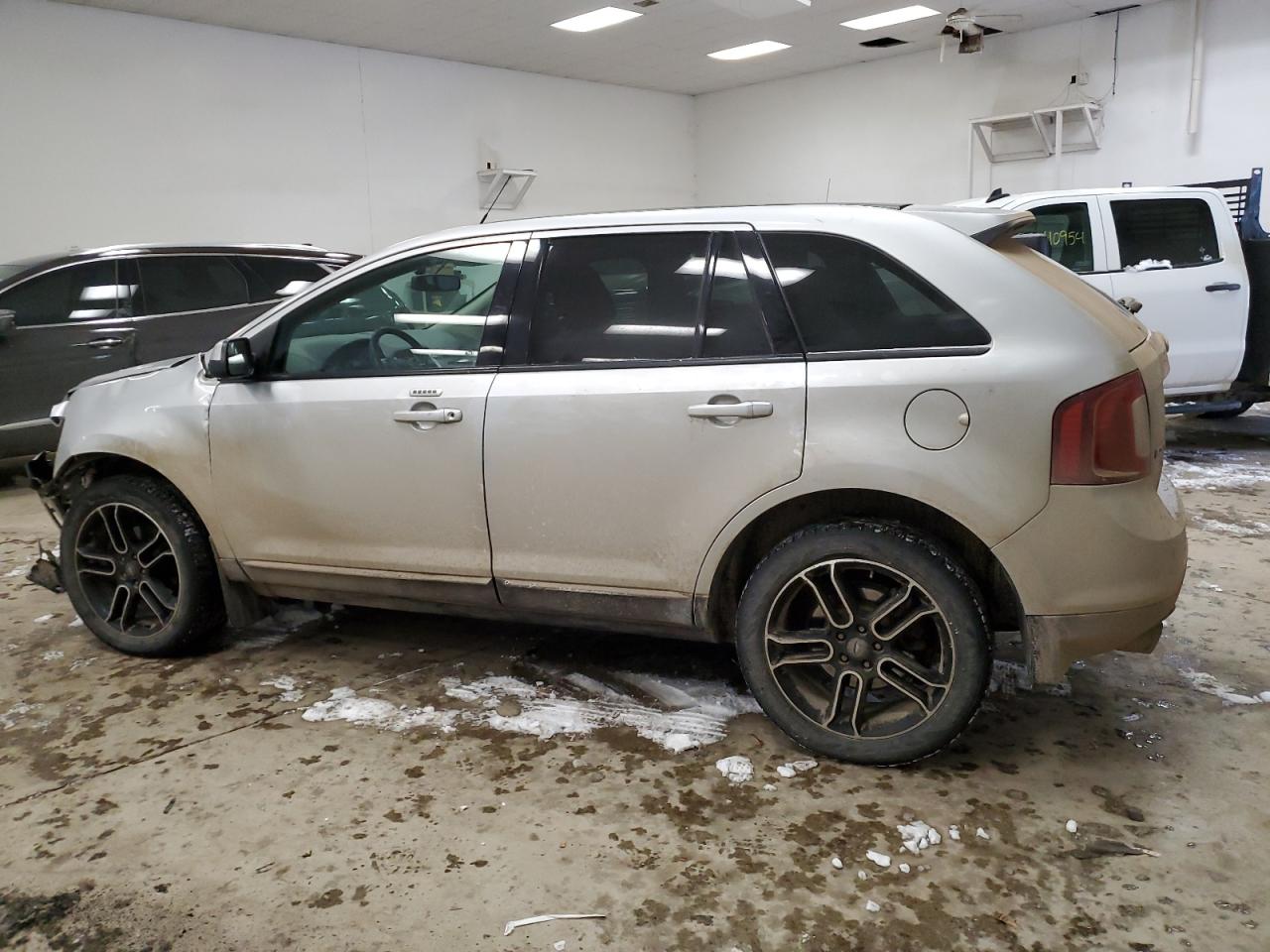 2013 Ford Edge - Image 2