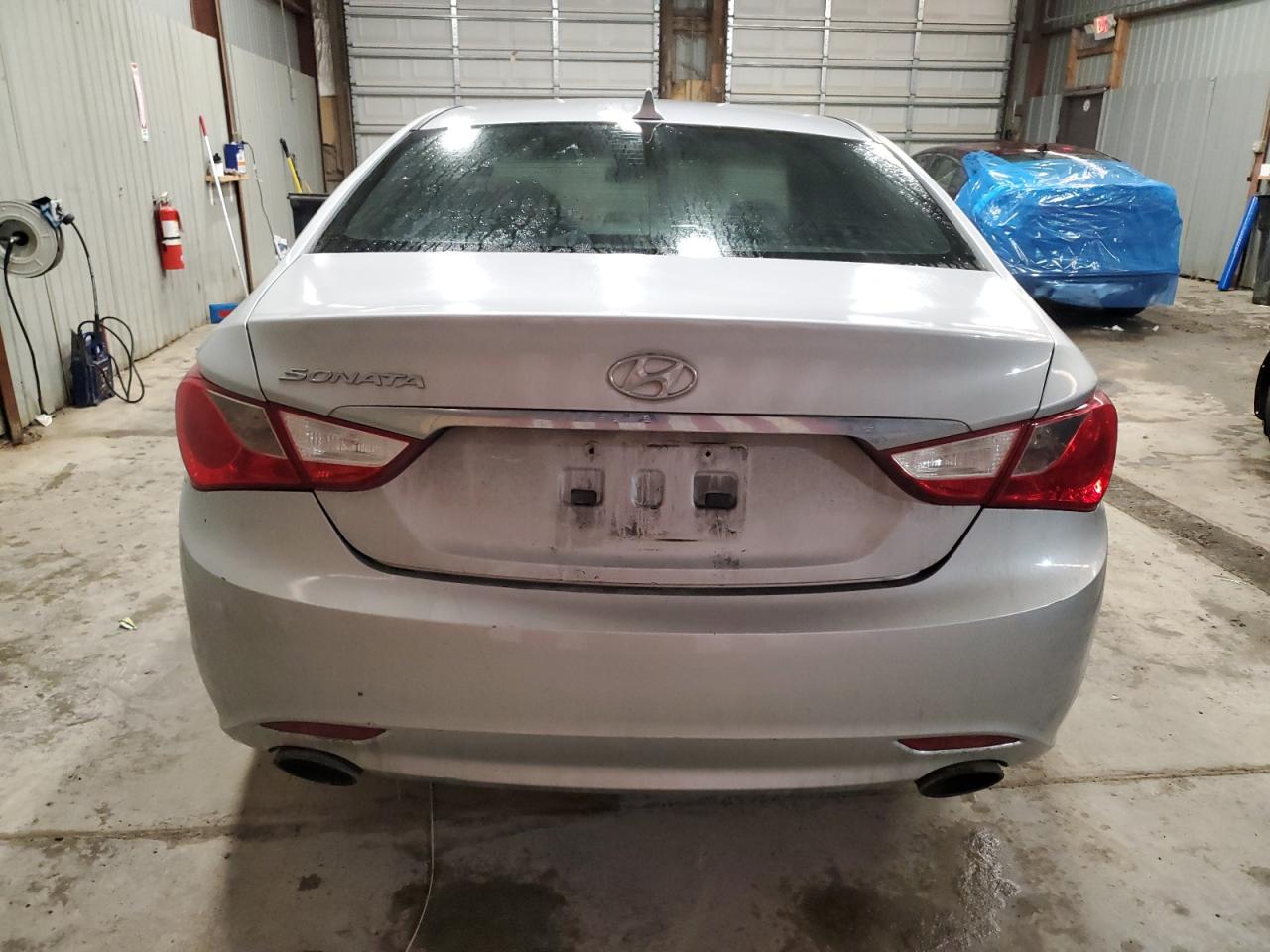 2011 Hyundai Sonata - Image 6