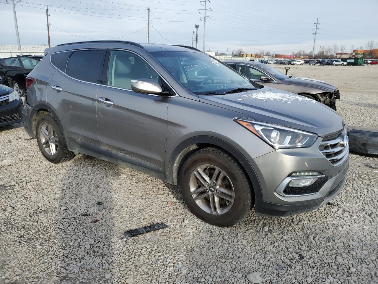2018 Hyundai Santa Fe - Image 4