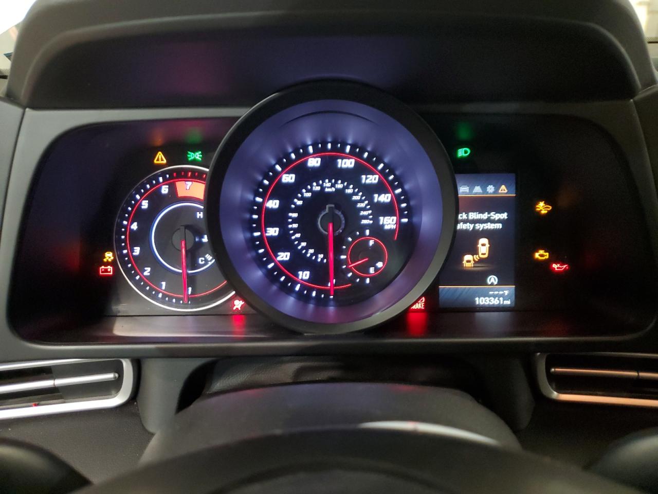 2021 Hyundai Elantra - Image 9