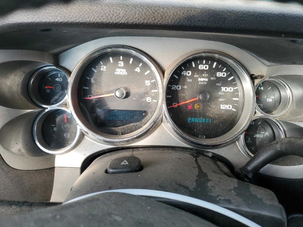 2008 Chevrolet Silverado - Image 9