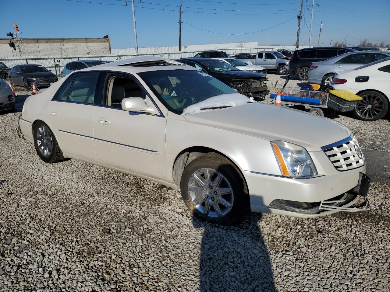 2011 Cadillac DTS - Image 4