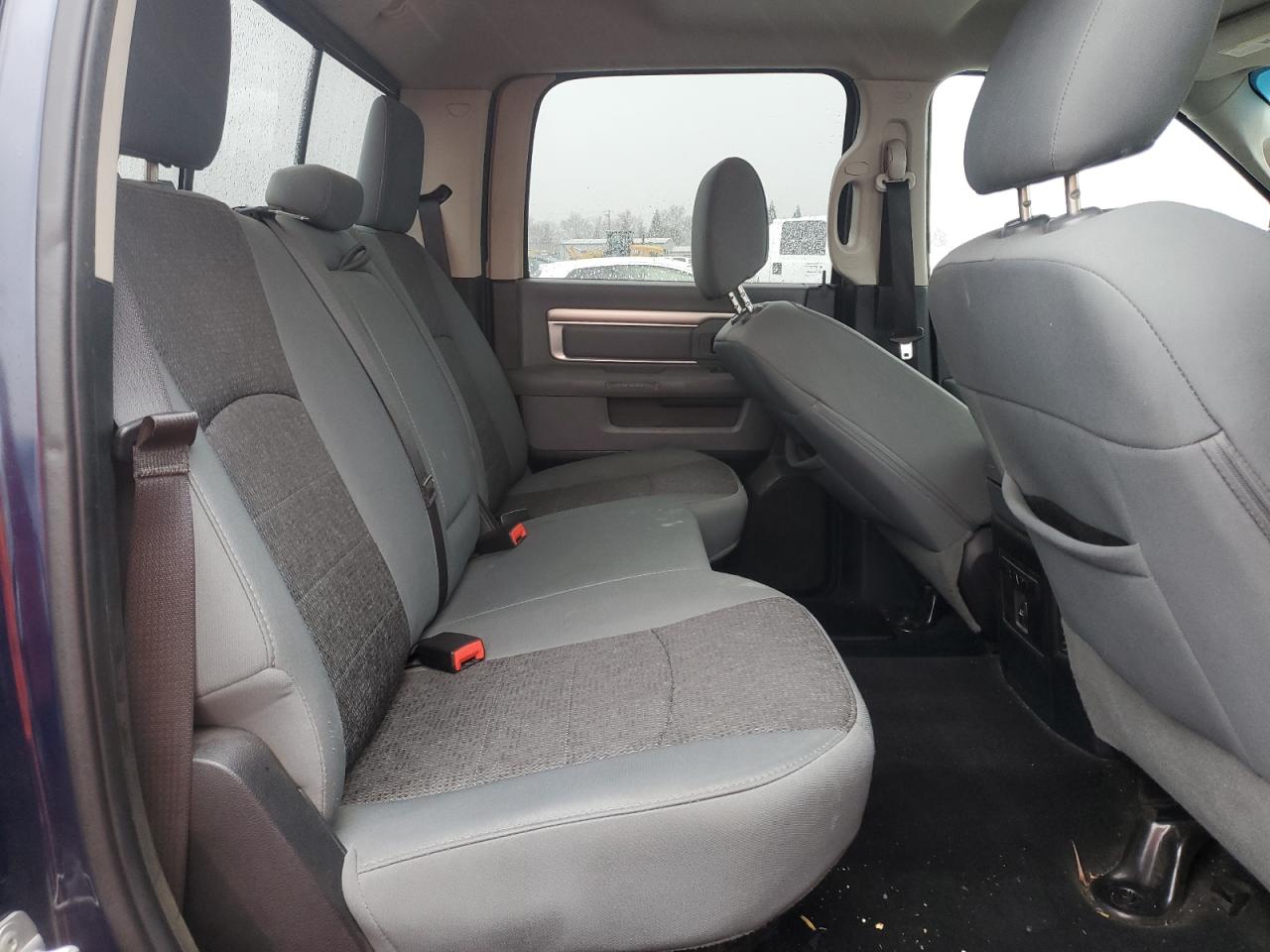 2015 RAM 1500 - Image 10