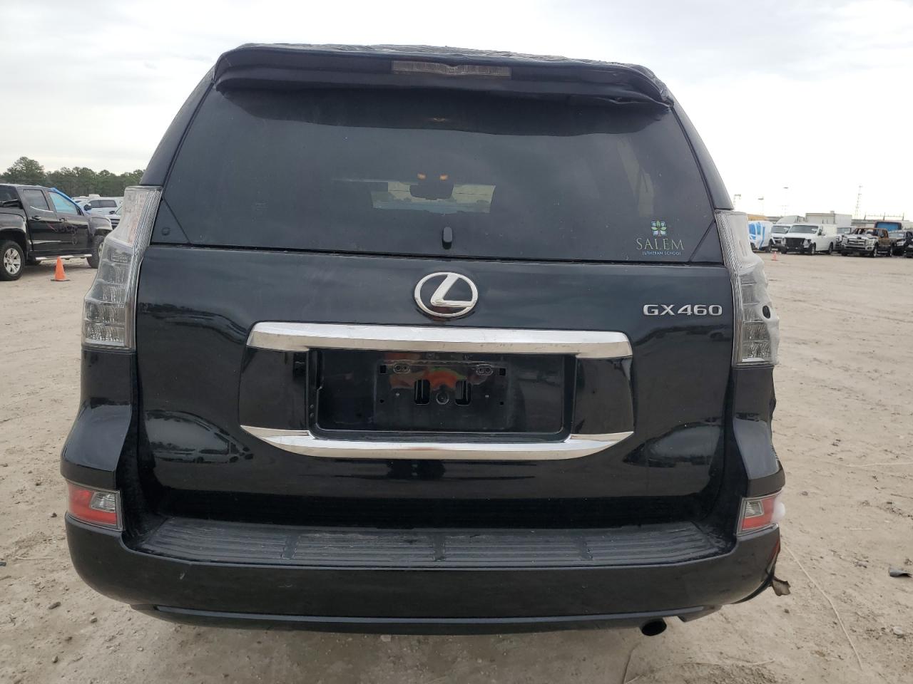 2023 Lexus GX - Image 6