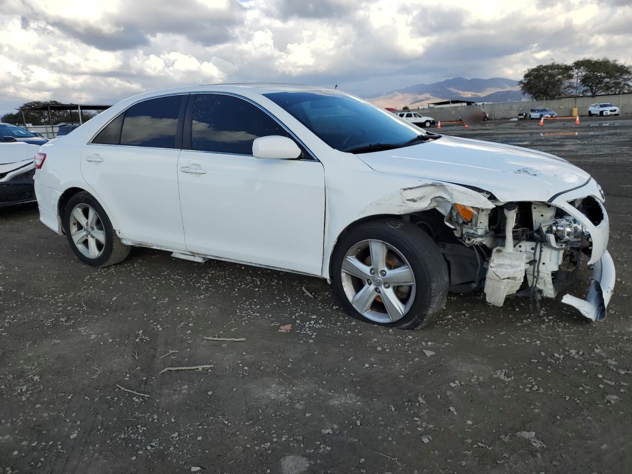 2010 Toyota Camry - Image 4