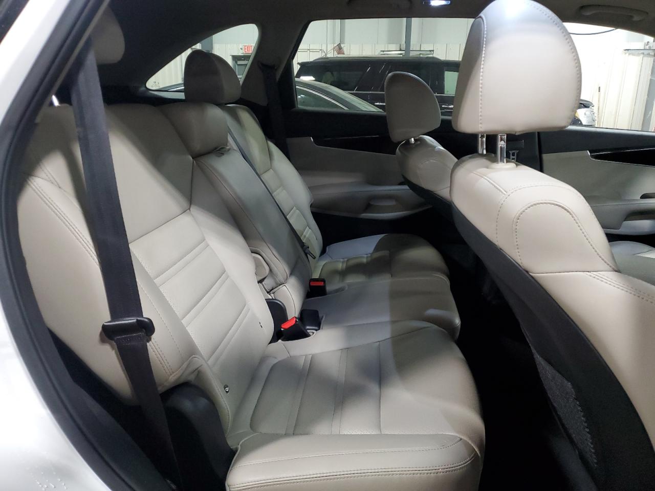 2019 Kia Sorento - Image 11
