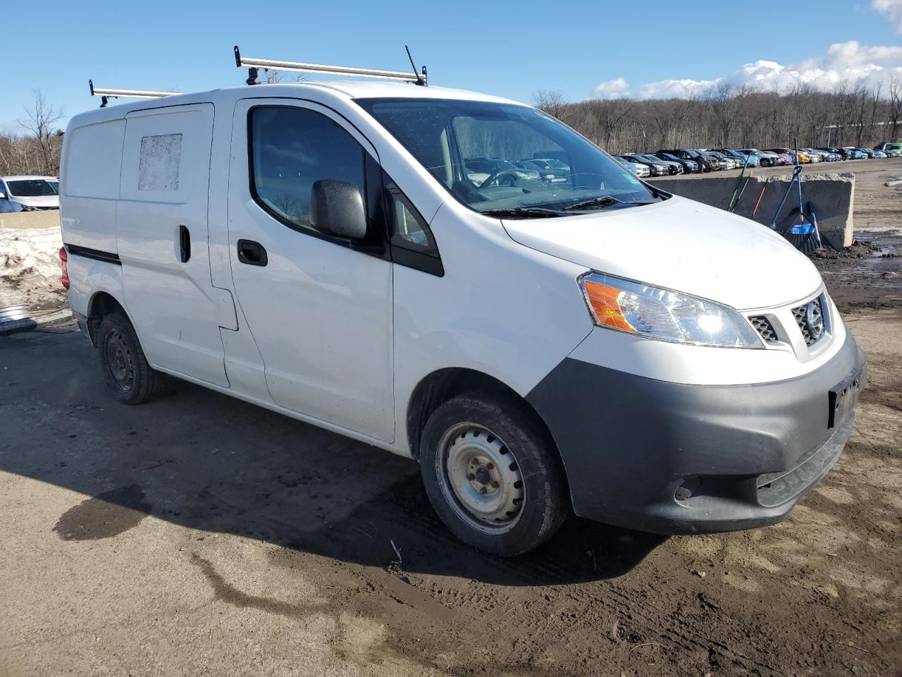 2015 Nissan NV - Image 4