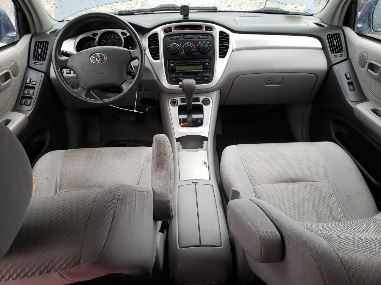 2005 Toyota Highlander - Image 8