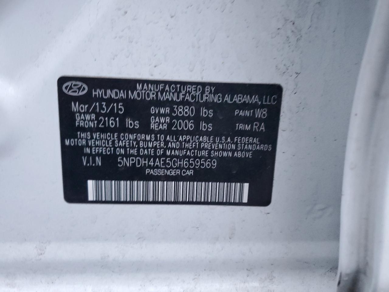 2016 Hyundai Elantra - Image 14