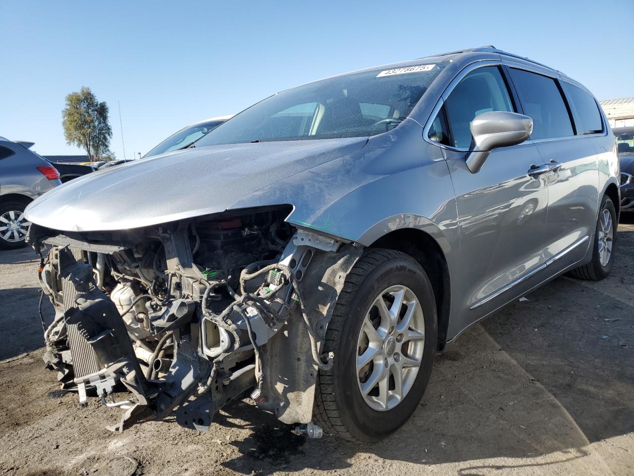 2020 Chrysler Pacifica - Image 1
