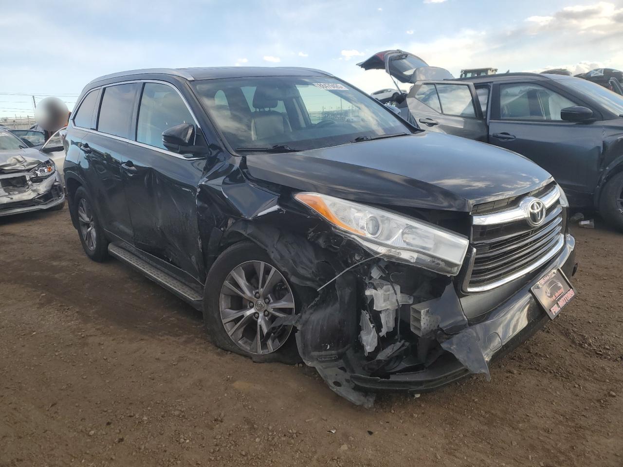 2014 Toyota Highlander - Image 4