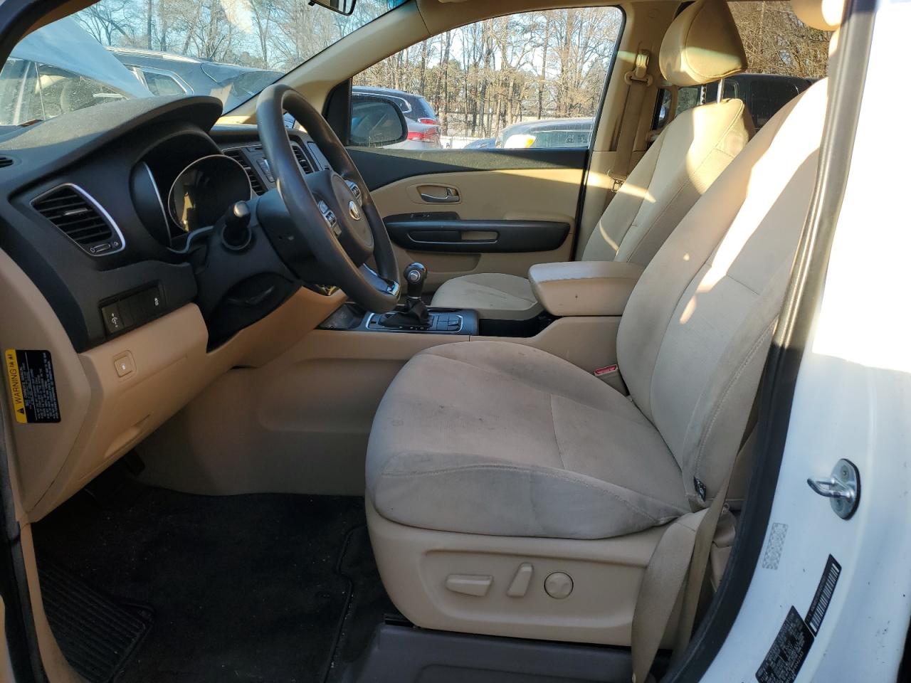 2015 Kia Sedona - Image 7