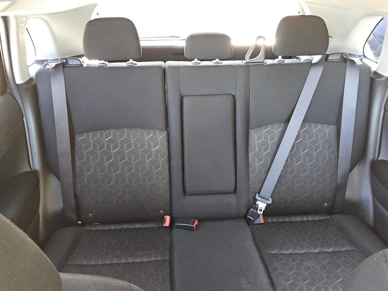 2021 Mitsubishi Outlander - Image 10