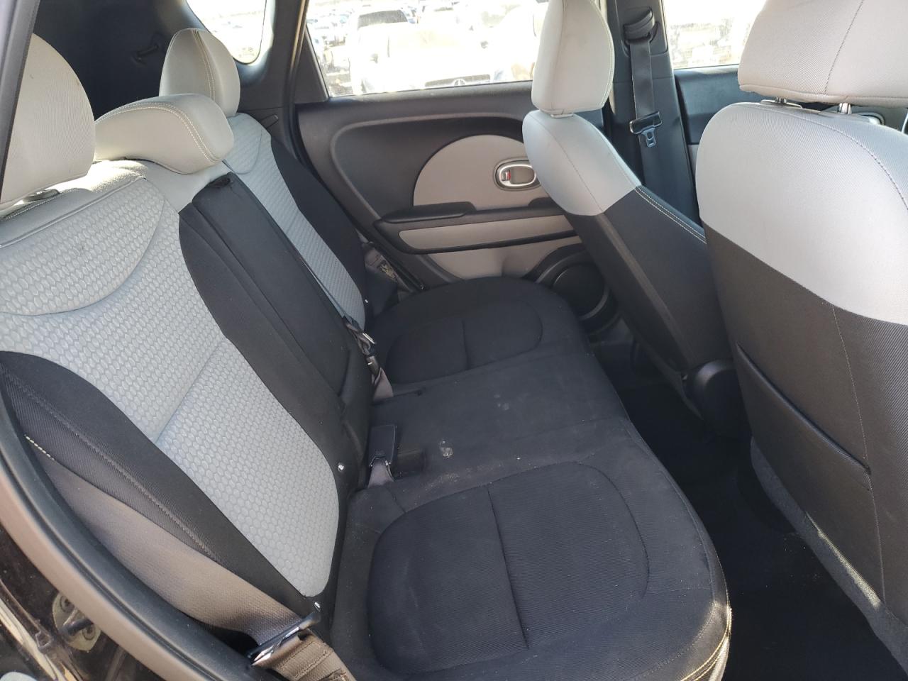 2015 Kia Soul + VIN: KNDJP3A56F7140713 Lot: 88242985