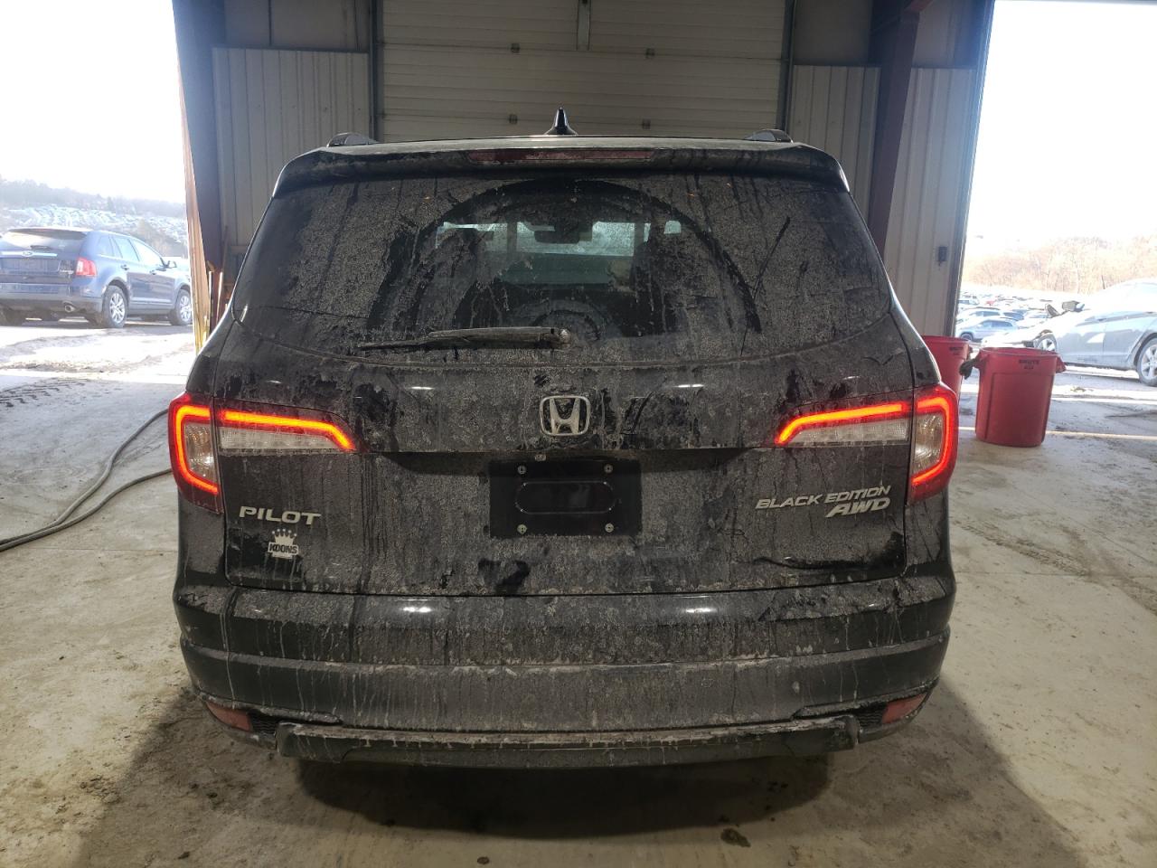 2022 Honda Pilot - Image 6