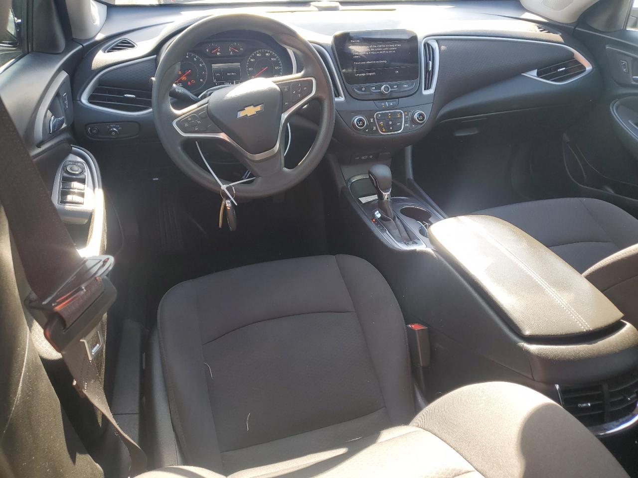 2022 Chevrolet Malibu - Image 8