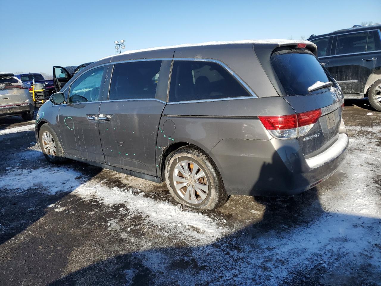 2014 Honda Odyssey - Image 2