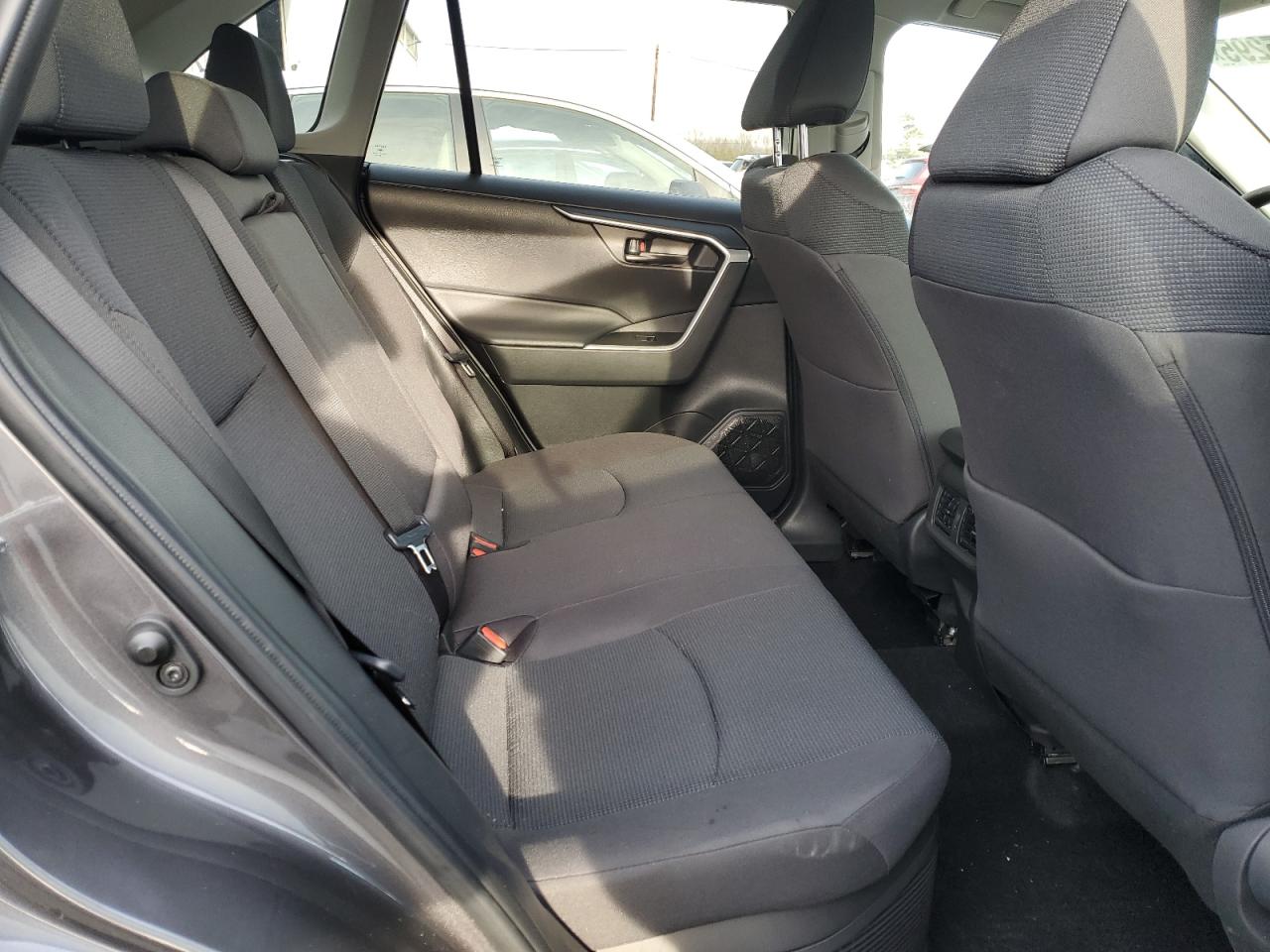 2024 Toyota RAV 4 - Image 11
