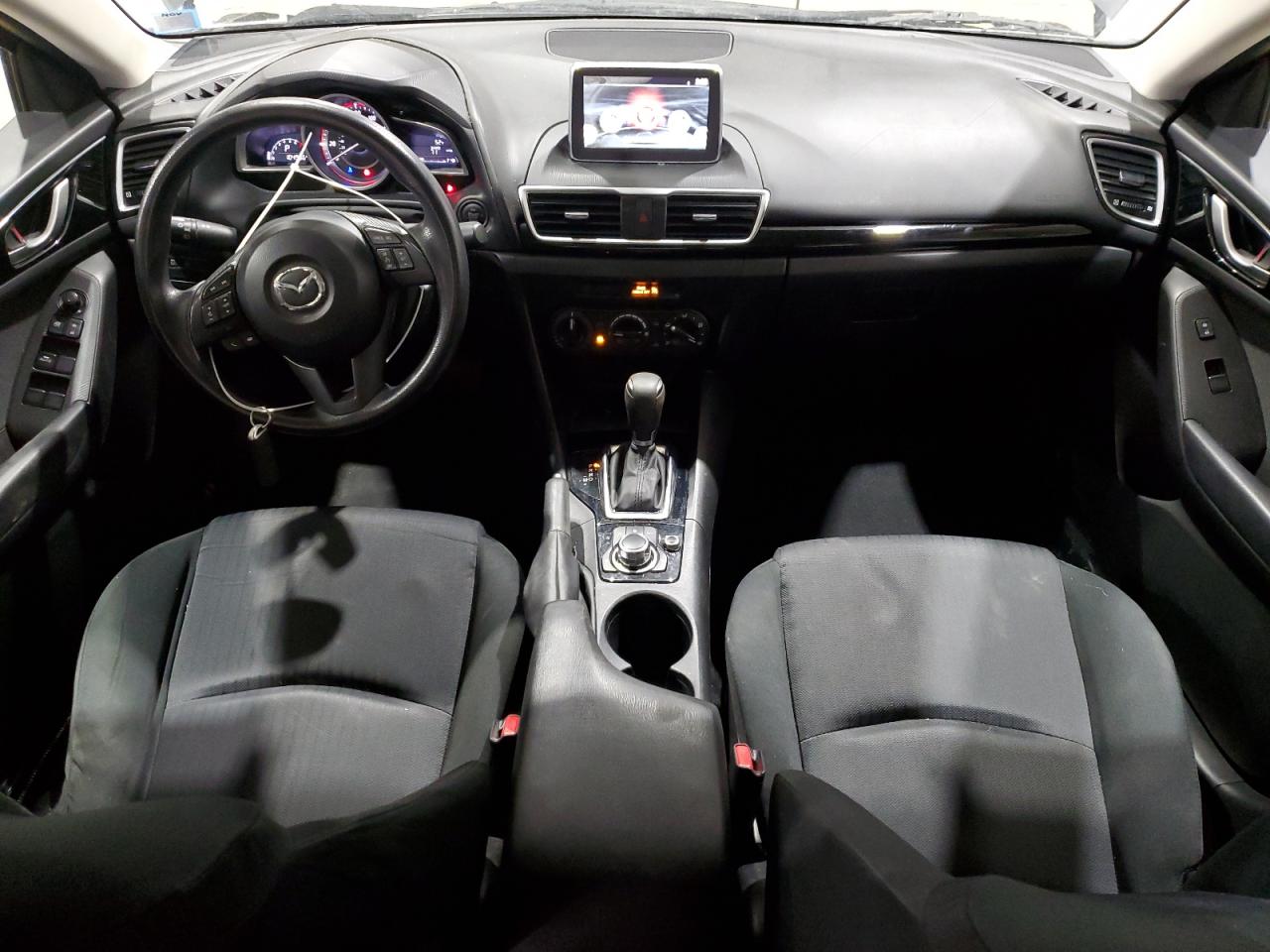 2016 Mazda 3 - Image 8