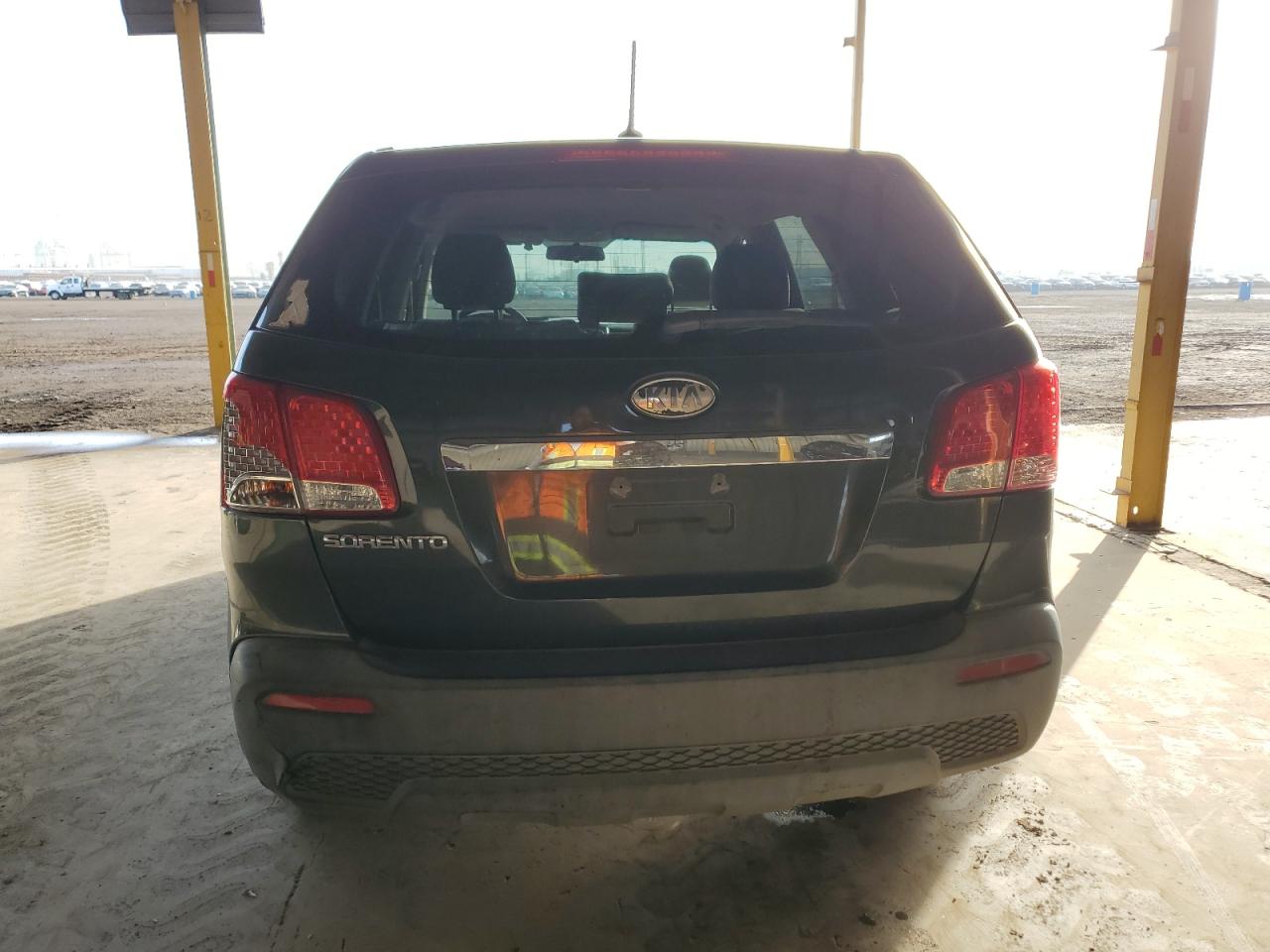 2011 Kia Sorento Base VIN: 5XYKT3A1XBG109698 Lot: 86447684