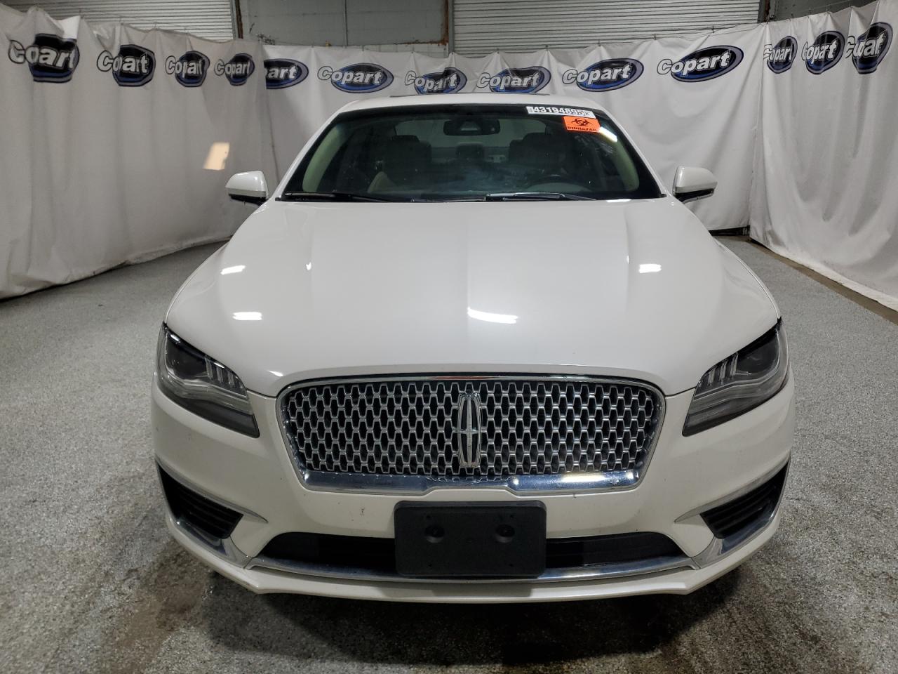 2017 Lincoln MKZ - Image 5