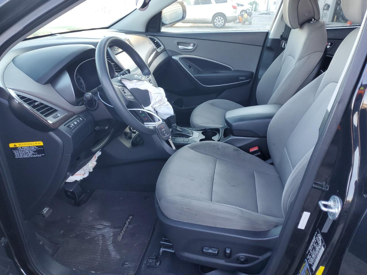2017 Hyundai Santa Fe - Image 7