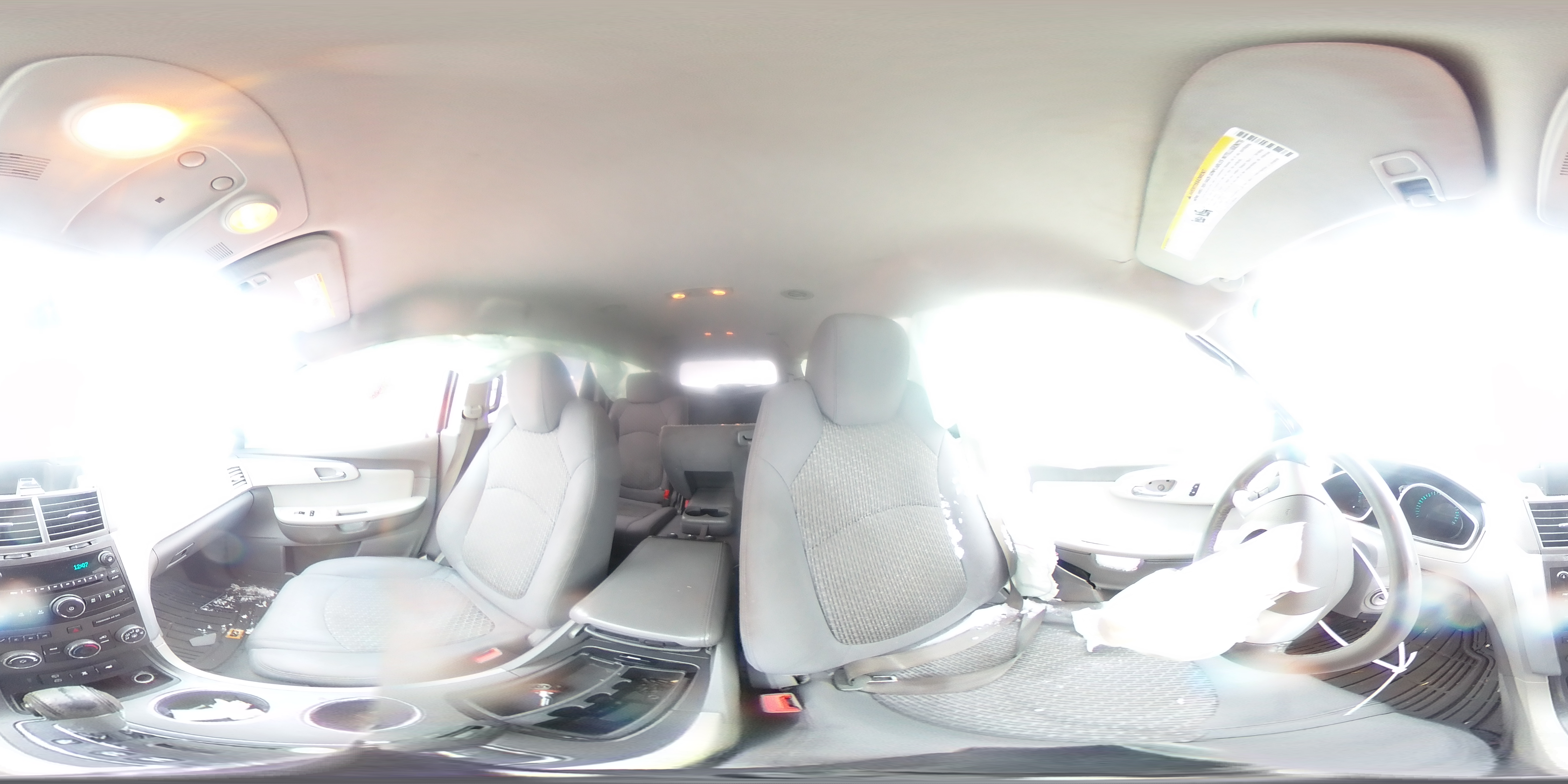 2010 Chevrolet Traverse - Image 12