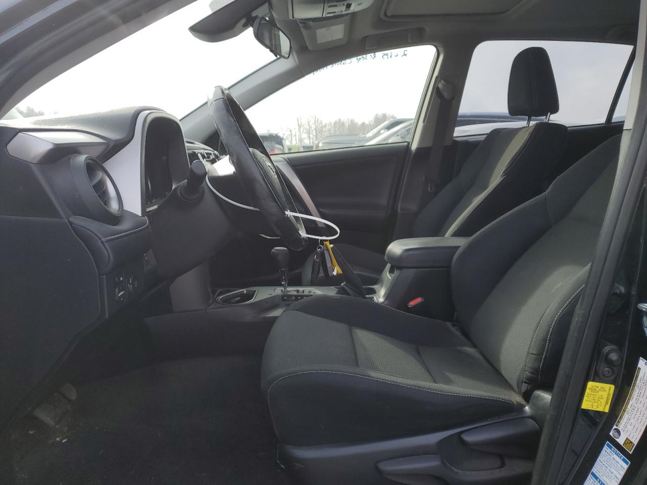 2018 Toyota RAV 4 - Image 7