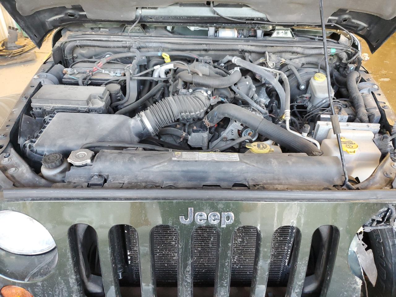 2011 Jeep Wrangler - Image 12