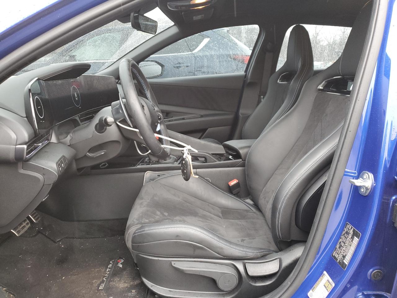 2024 Hyundai Elantra - Image 7