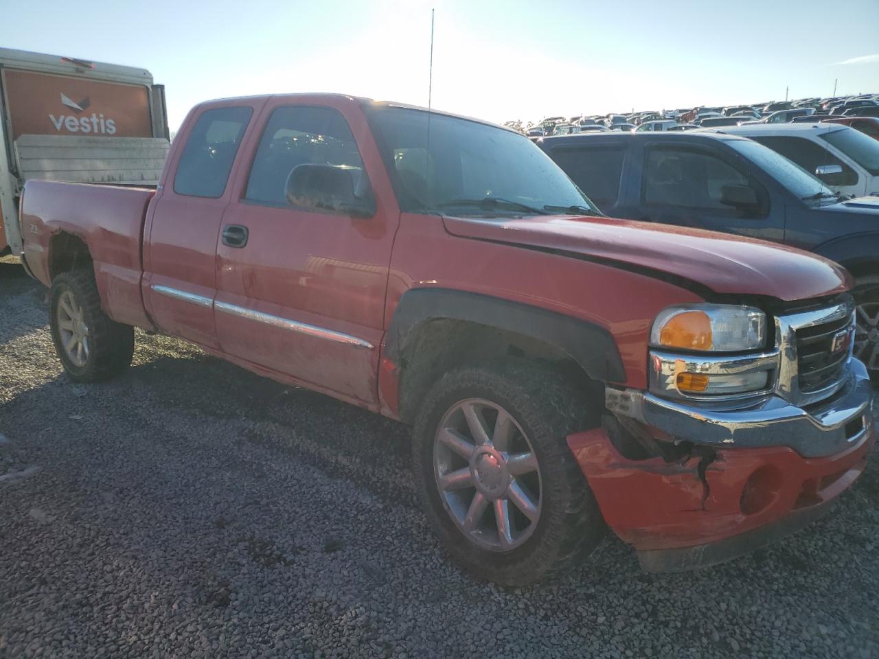 2005 GMC Sierra - Image 4