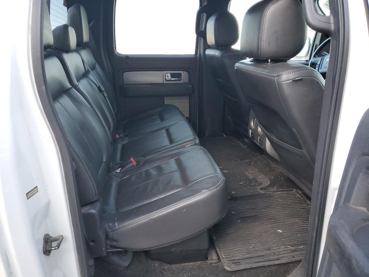 2013 Ford F-150 - Image 10