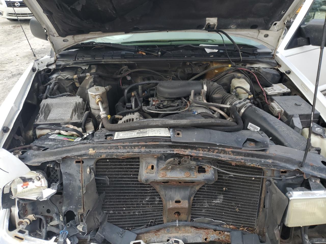 2003 Chevrolet S-10 Pickup - Image 11