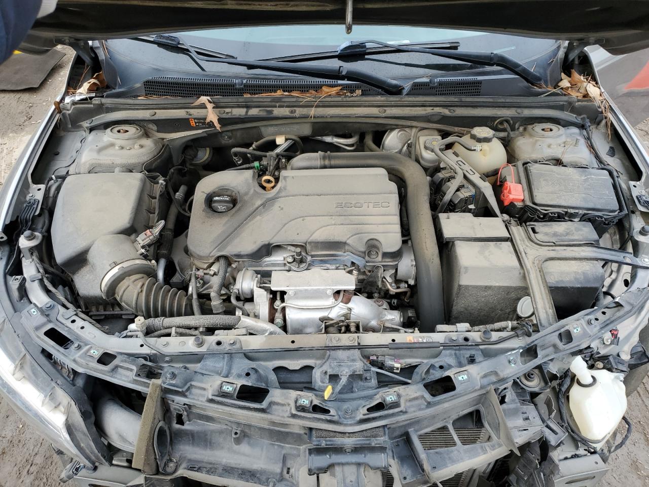 2018 Chevrolet Malibu - Image 11