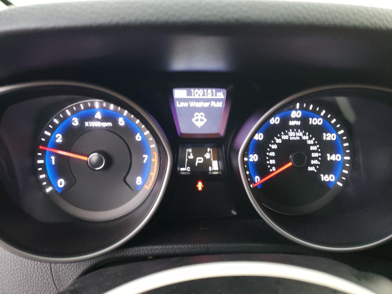 2017 Hyundai Elantra - Image 9