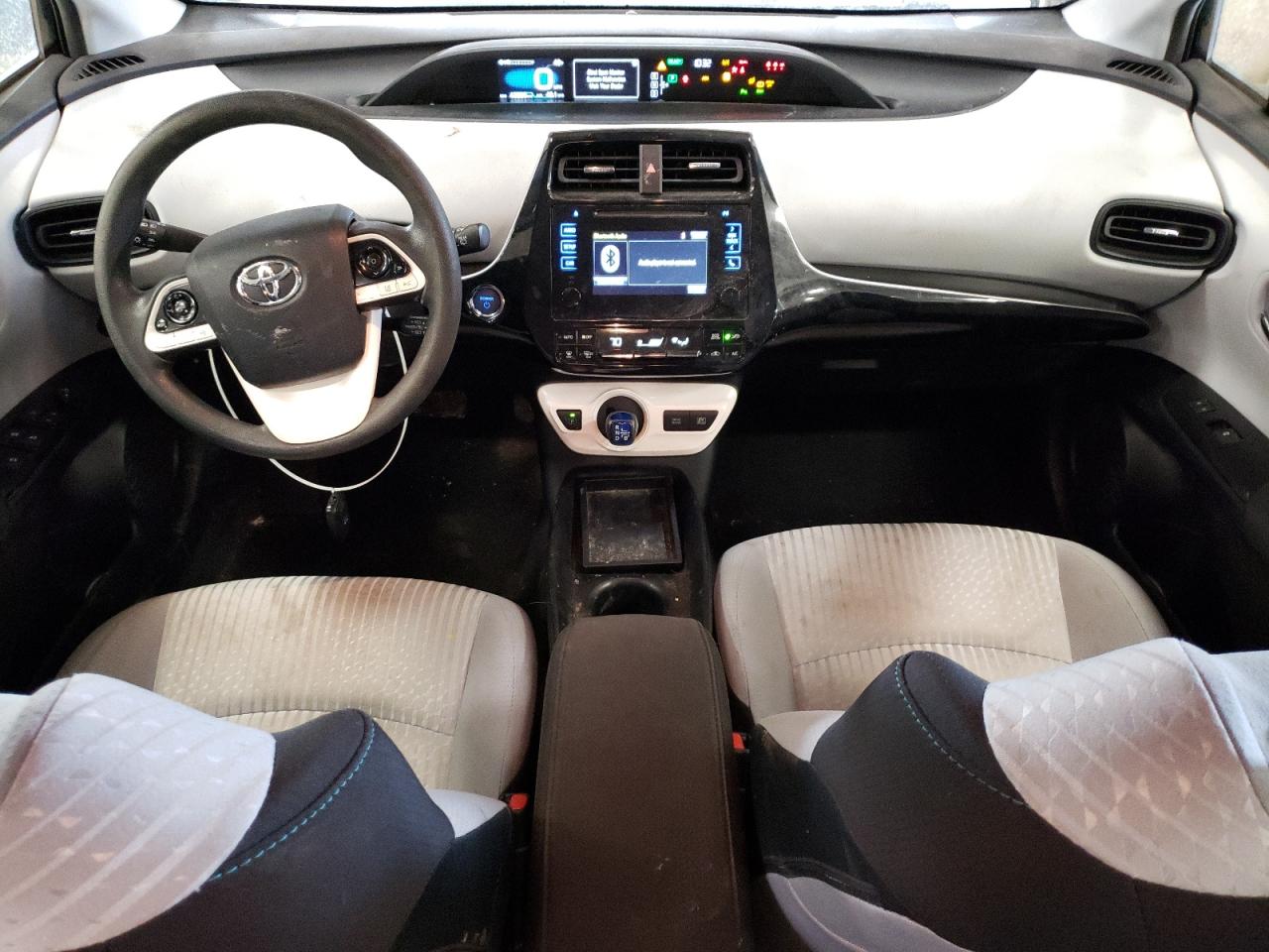 2018 Toyota Prius - Image 8