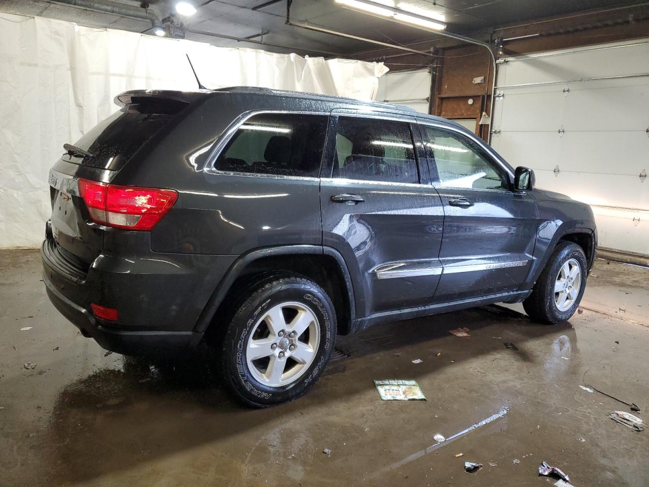 2011 Jeep Grand Cherokee - Image 3