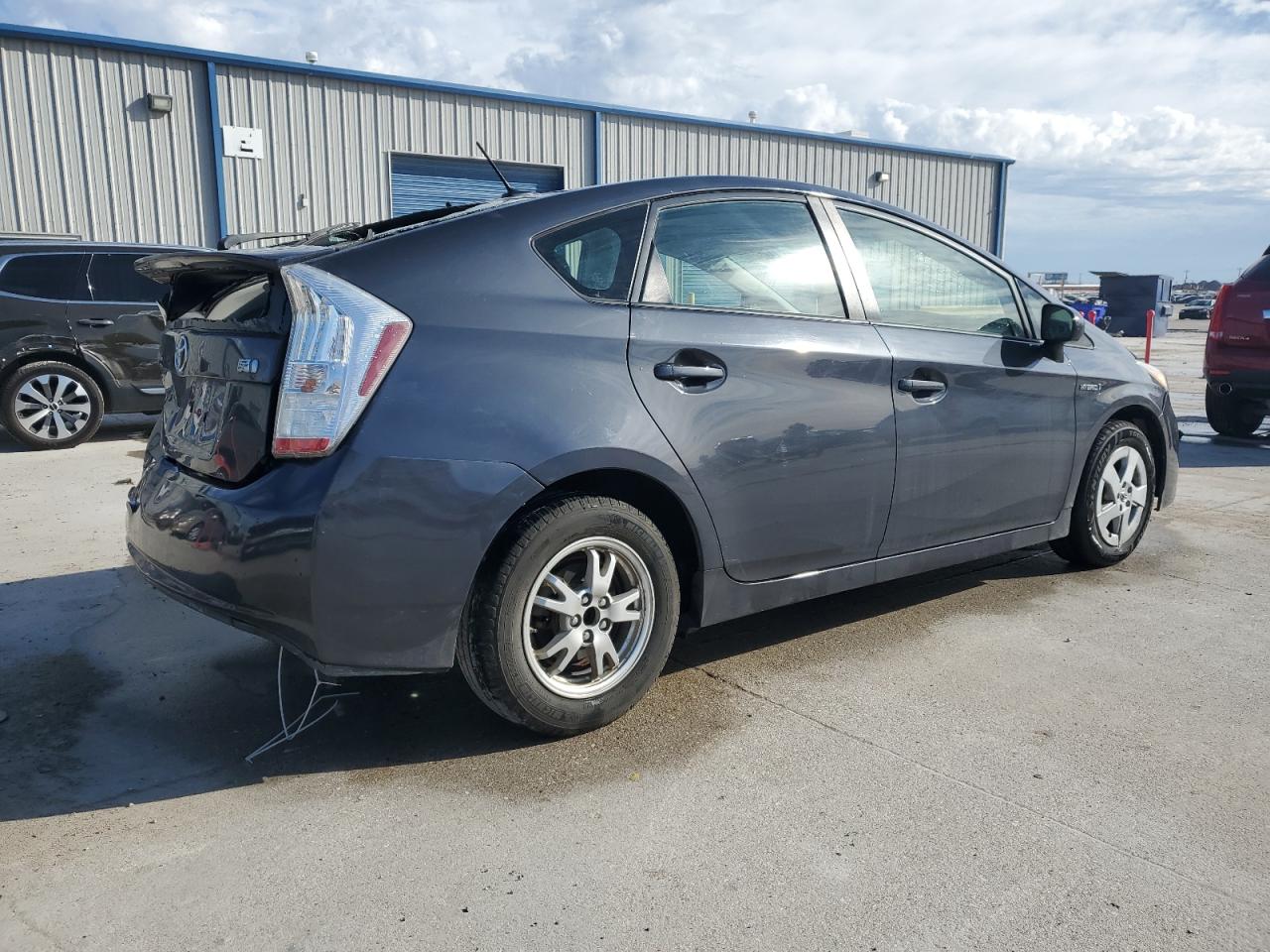 2011 Toyota Prius - Image 3