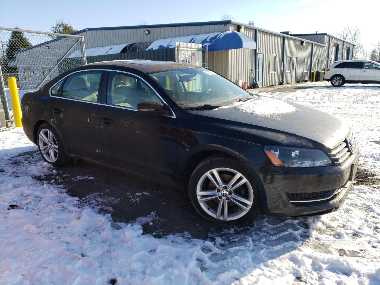 VIN 1VWBN7A30EC024653 2014 VOLKSWAGEN PASSAT no.4