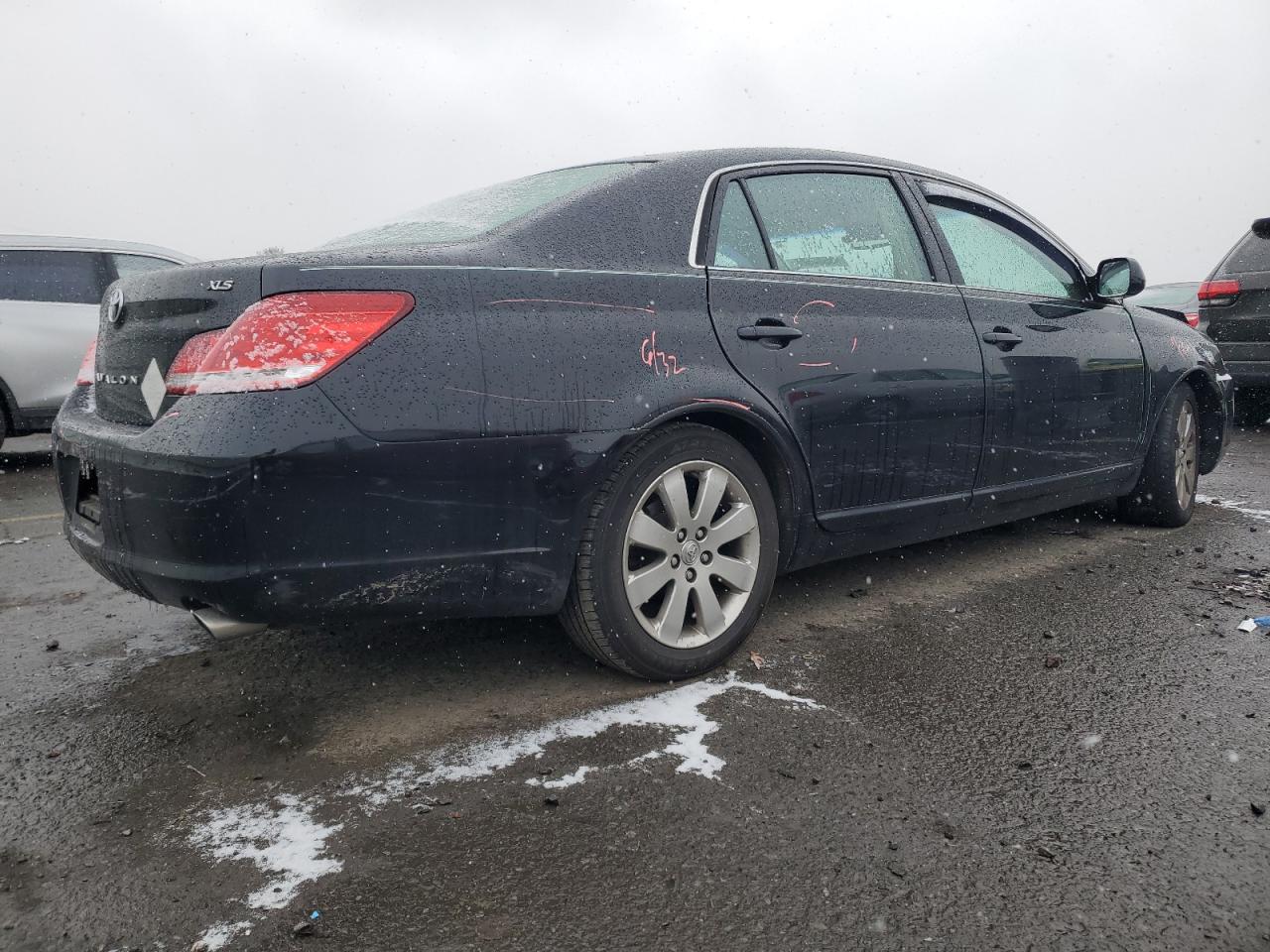 2006 Toyota Avalon - Image 3