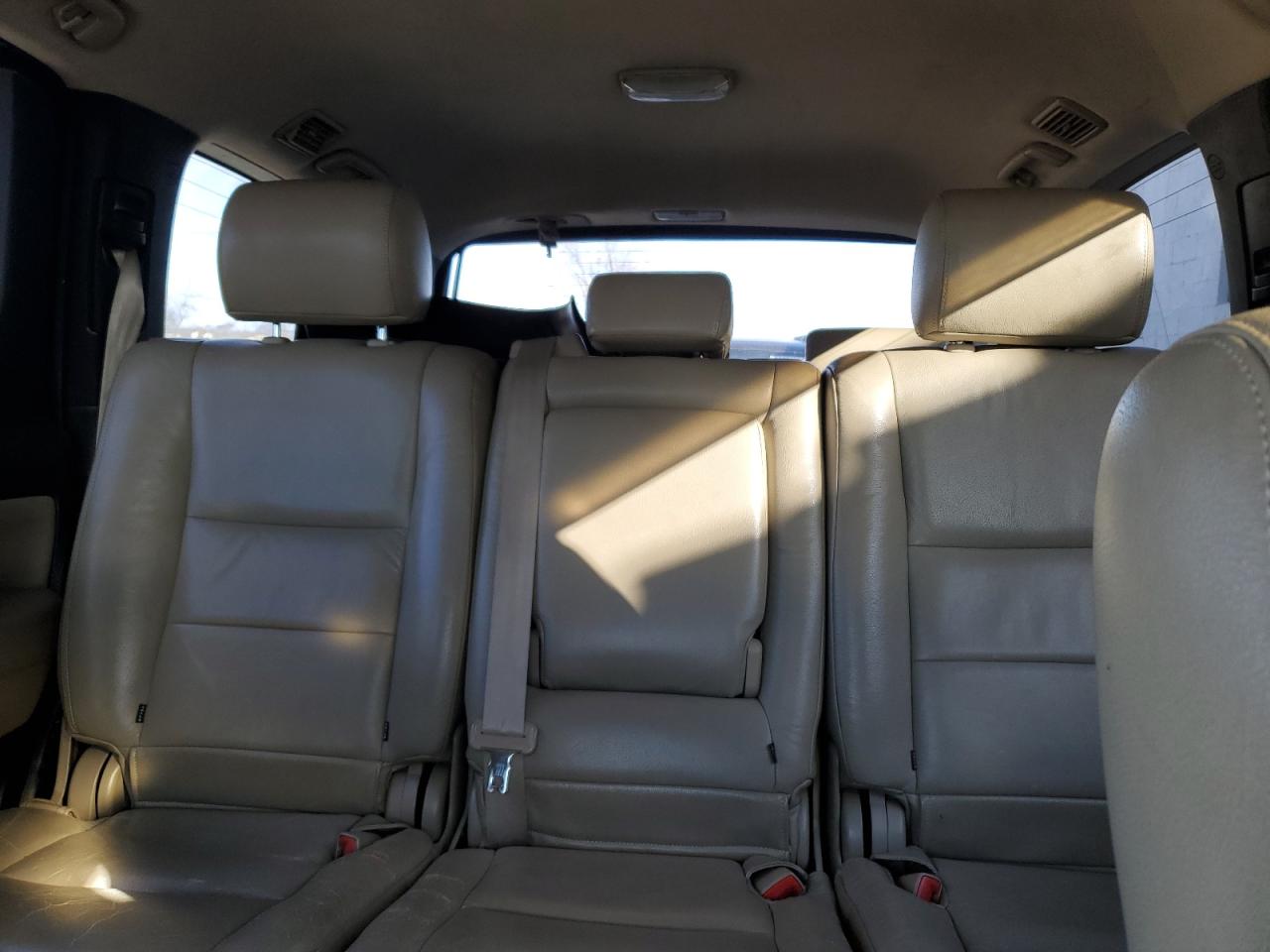 2011 Toyota Sequoia - Image 10