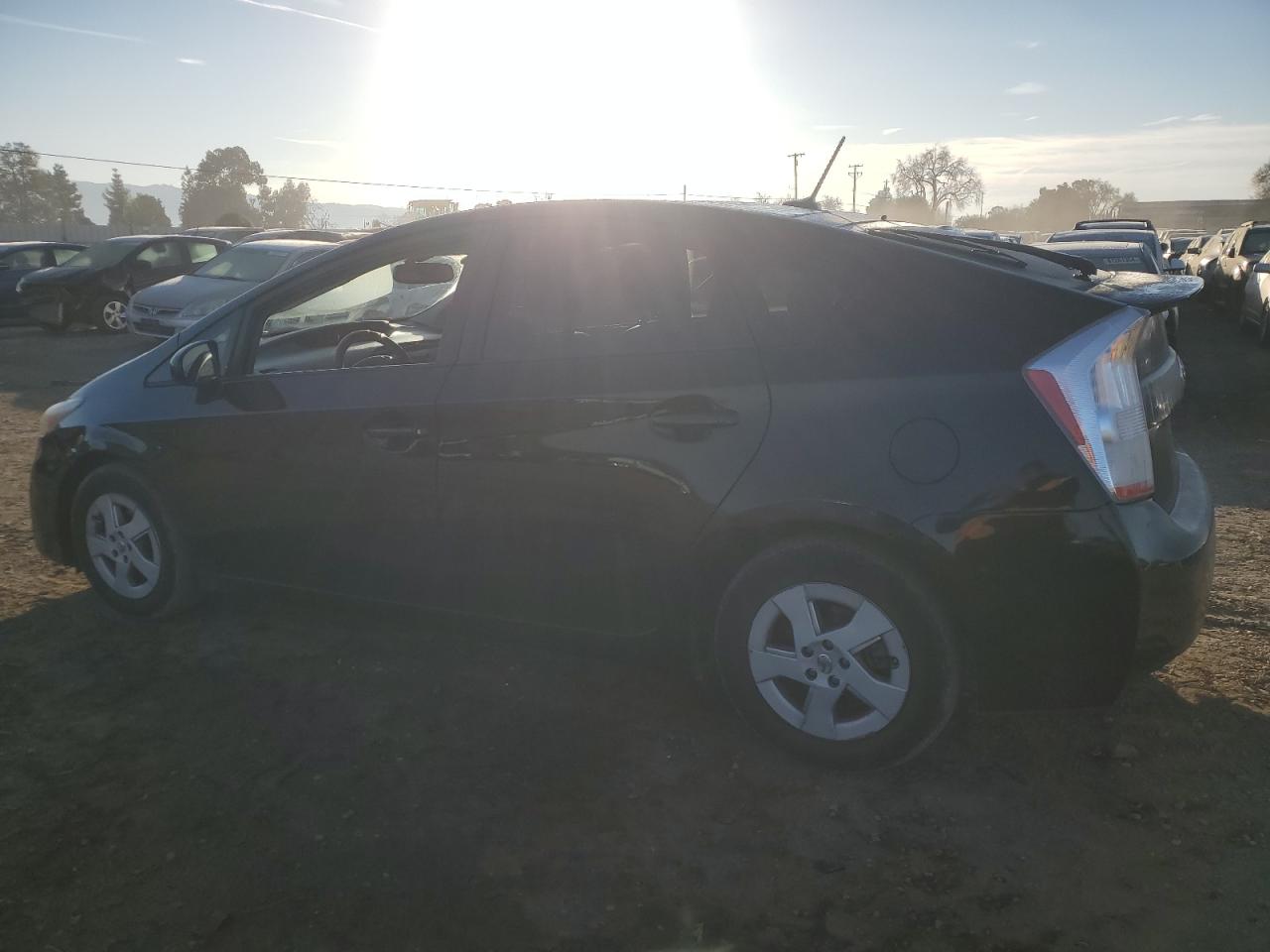2010 Toyota Prius - Image 2