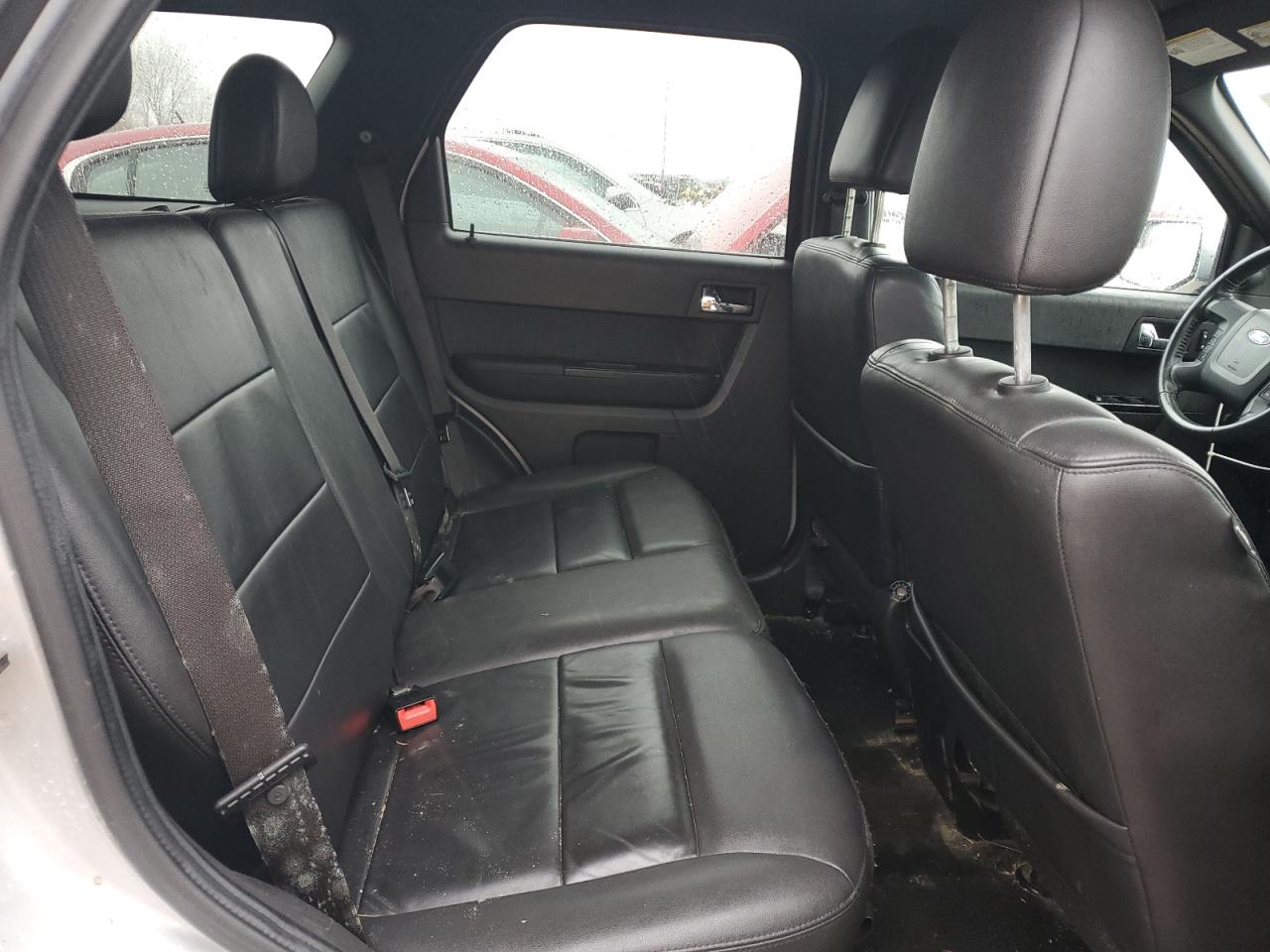 2011 Ford Escape - Image 11