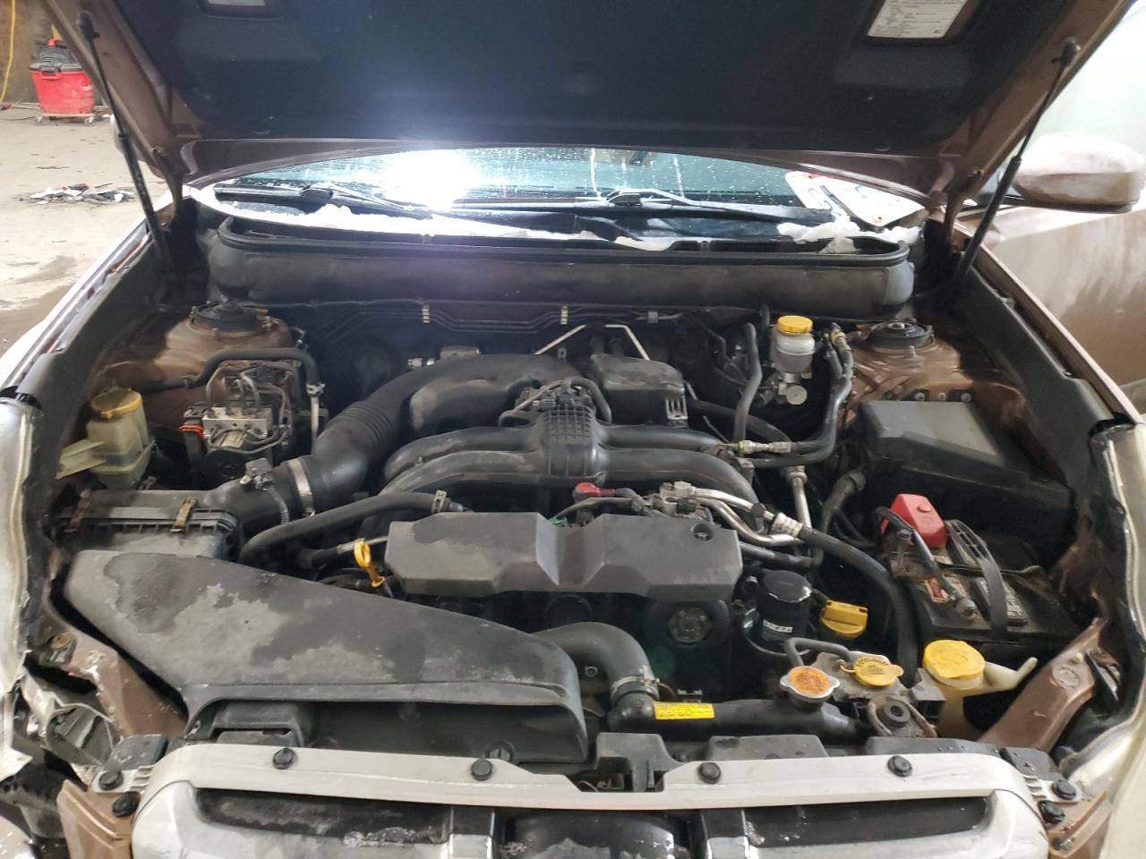 2013 Subaru Outback - Image 14